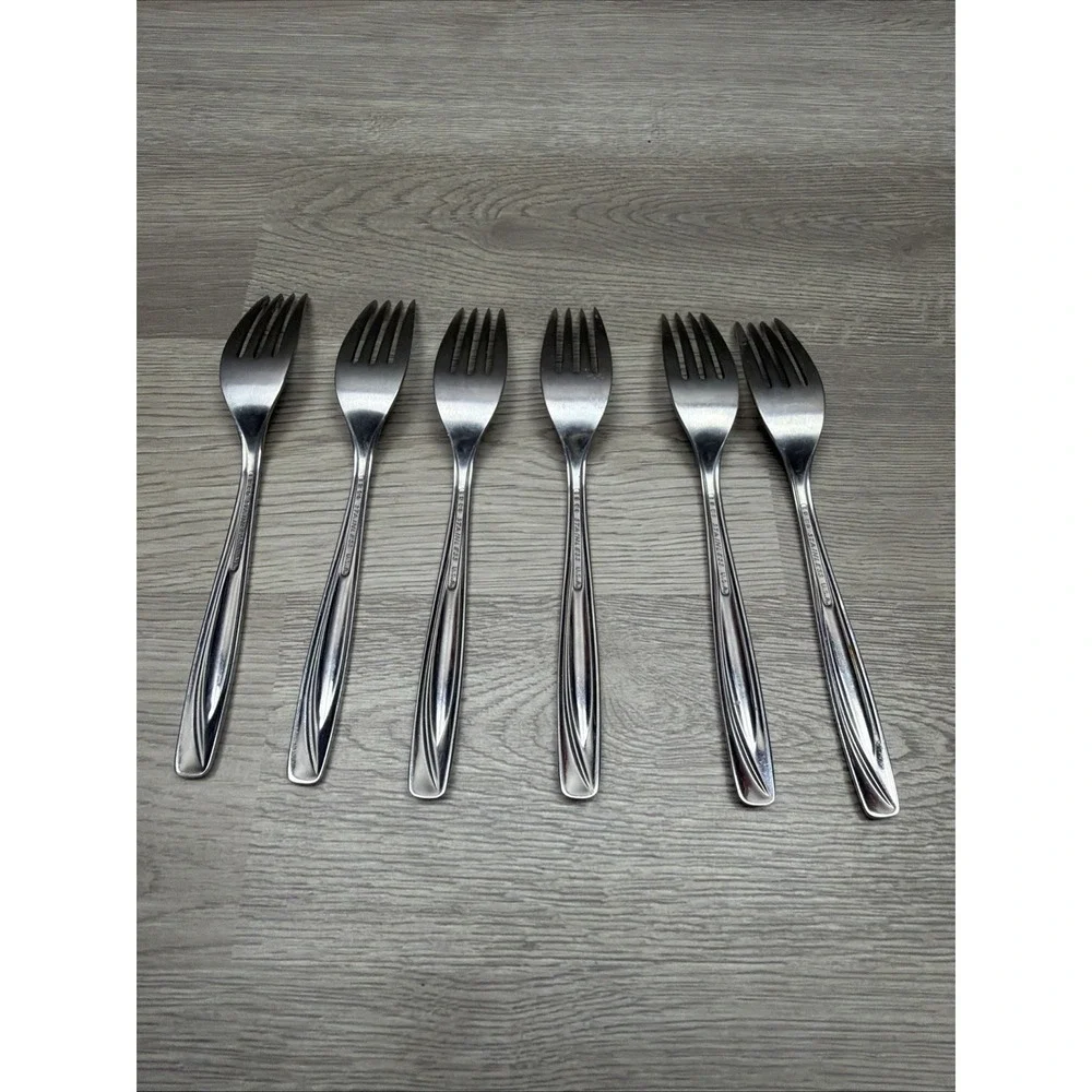 Lot Of 6 VTG International Silver Company Stainless Dinner Forks USA Made